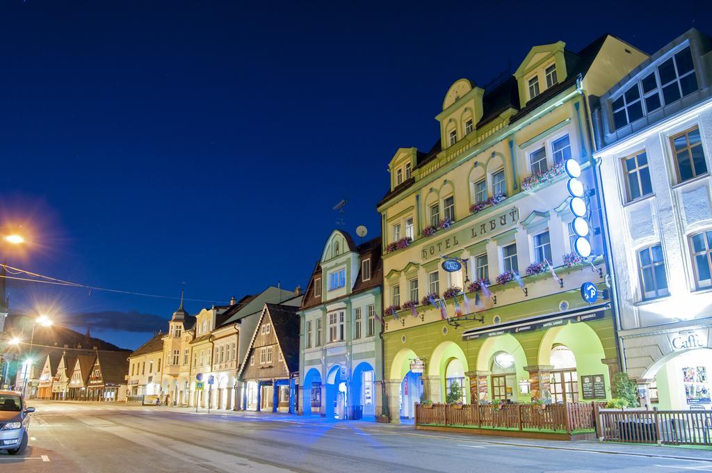Hotel Labut Vrchlabi Exterior photo