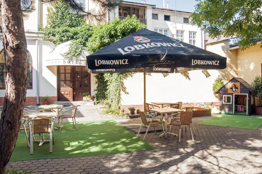 Hotel Labut Vrchlabi Exterior photo