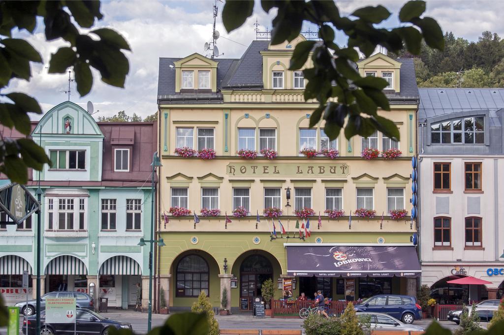 Hotel Labut Vrchlabi Exterior photo